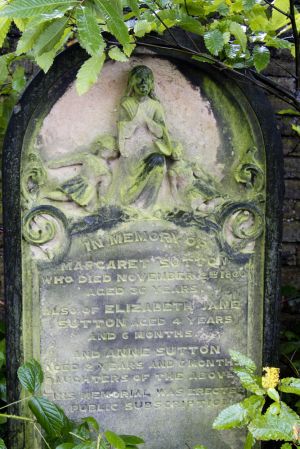 margaret sutton scholemoor cemetery sec 4 consecrated 4 sm.jpg